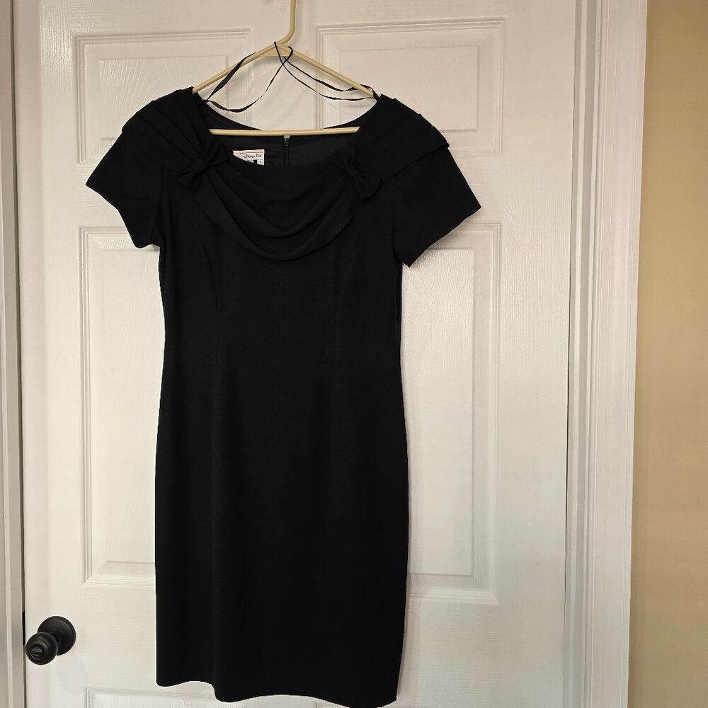 Talbots Black Dress Cap Sleeves Pleated Neckline w/Bow‎ Accents Fully Lined Sz 8